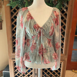 Express Boho Romantic Coquette Floral Peplum Baby doll Smocked Waist Size Small